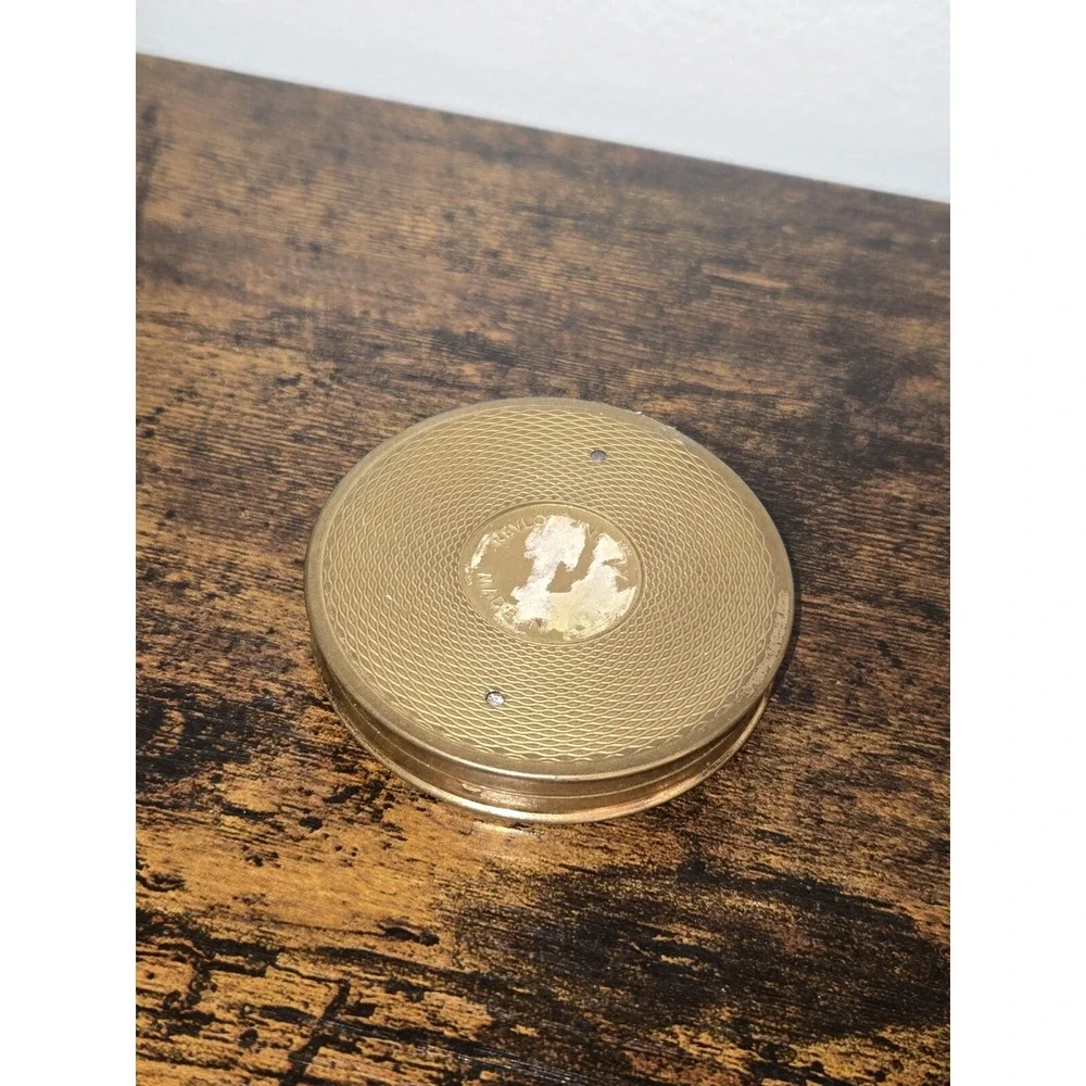 Revlon Vintage‎ R Crest Love-Pat Creamy Ivory Compact